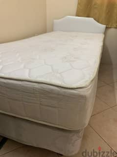 2 beds and 2 mattresses - 7BD 0