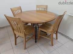 hard wood round dining table set with 4 chairs 0