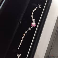 Diamond & Ruby Flowers with Pearls Bracelet إسوارة الماس وياقوت ولؤلؤ 0