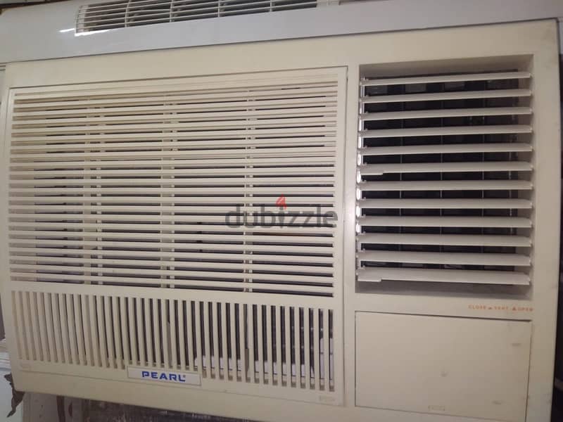 pearl a/c good condition 1