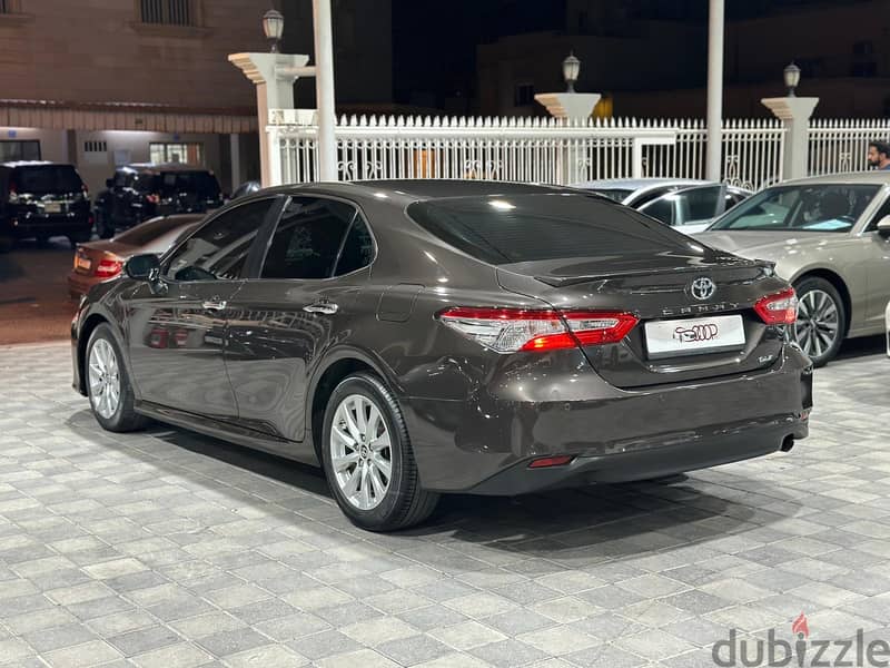 Toyota Camry 2020 10