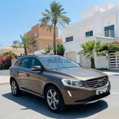 Volvo XC60 2014 model fully agent maintained for sale