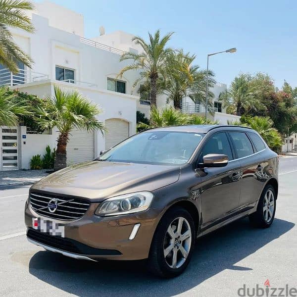 Volvo XC60 2014 model fully agent maintained for sale 1