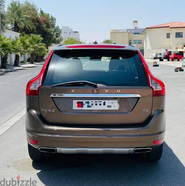 Volvo XC60 2014 model fully agent maintained for sale 6