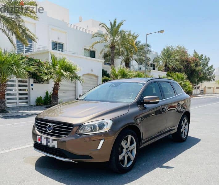 Volvo XC60 2014 model fully agent maintained for sale 11