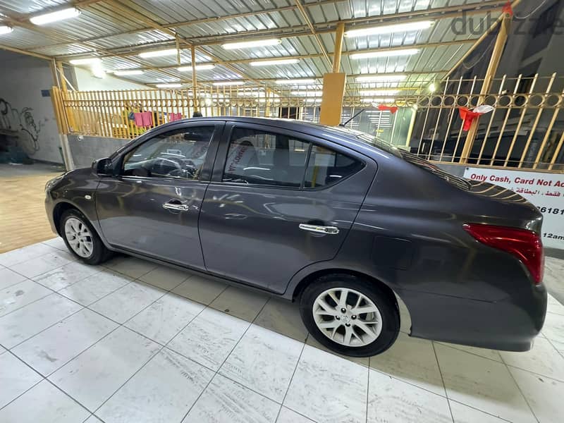 Nissan Sunny 2018 Very low millage single owner 10