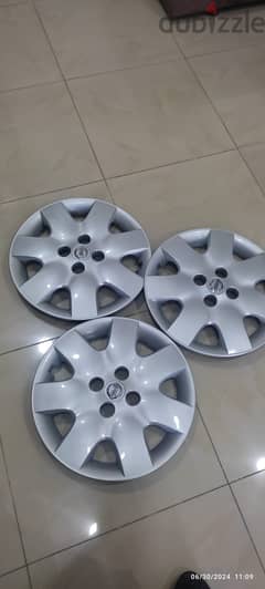 Nissan sunny new model car tyre covers