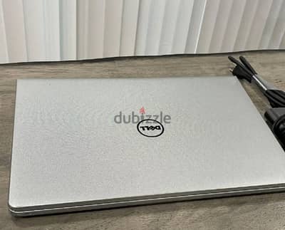 Dell Graphics i7 1TBSSD 16GB Graphics dedicated laptop