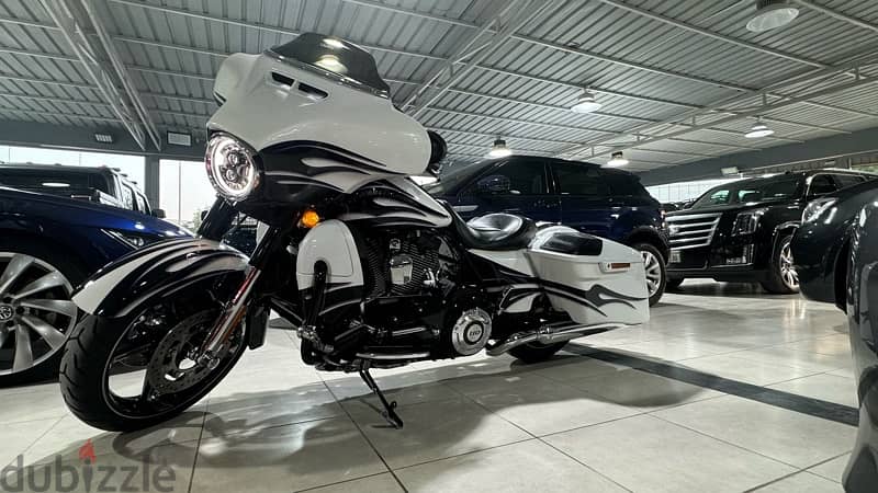 2016 Harley Davidson Street Glide CVO 0