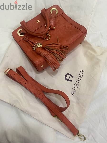 AIGNER original bag شنطة اقنر أصلية 1