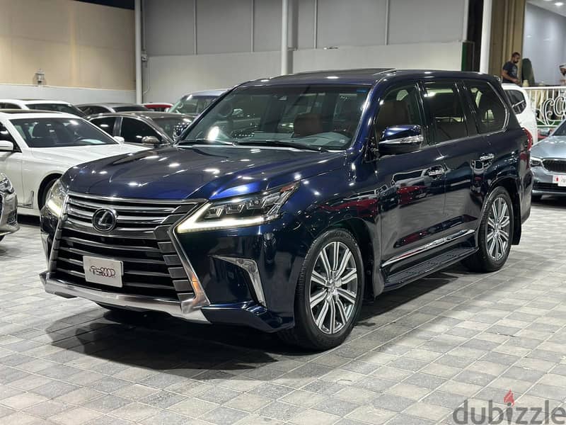 Lexus LX-Series 2017 0