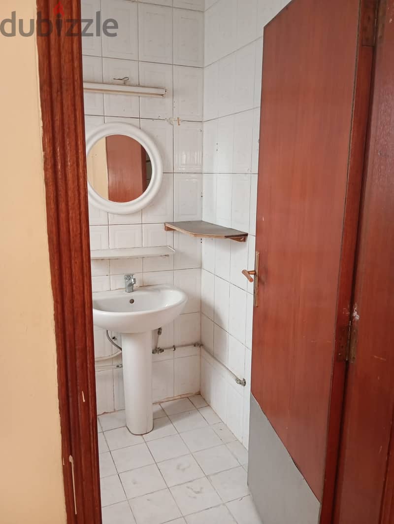 2 BEDROOM 2 BATHROOM FLAT FOR RENT 4