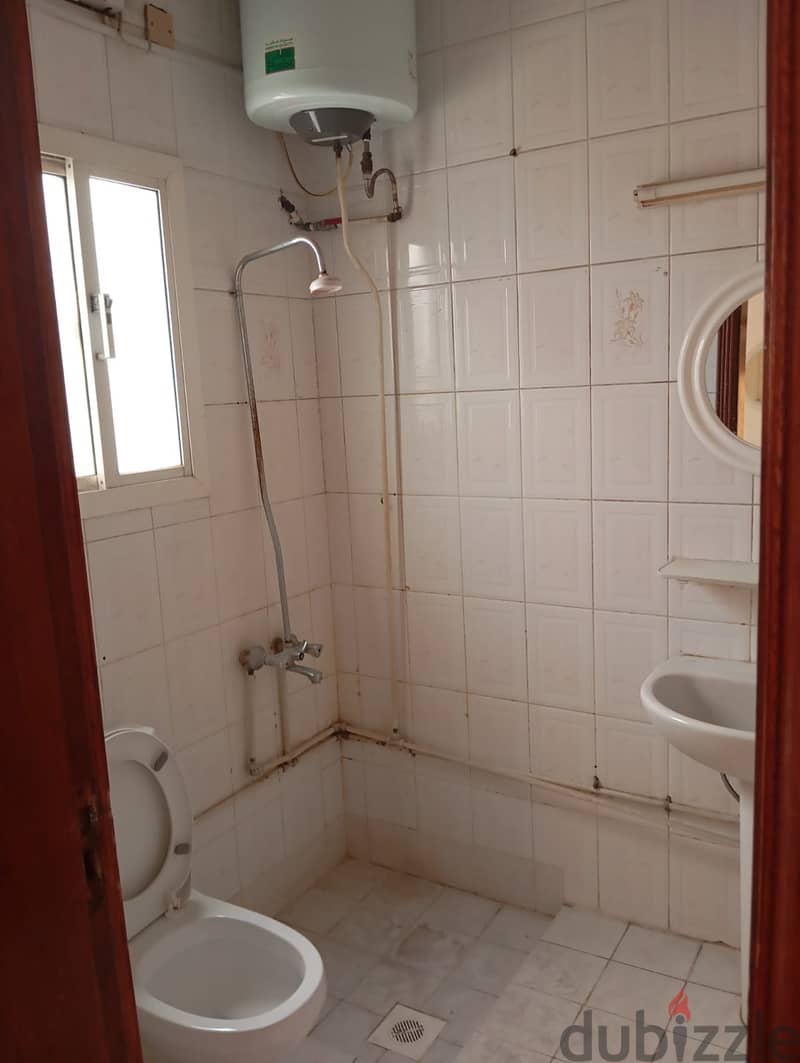 2 BEDROOM 2 BATHROOM FLAT FOR RENT 5