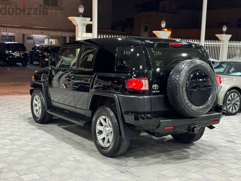 Toyota FJ Cruiser 2016 1