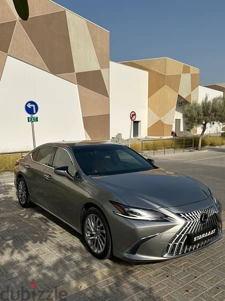 Lexus ES-Series 2023 1