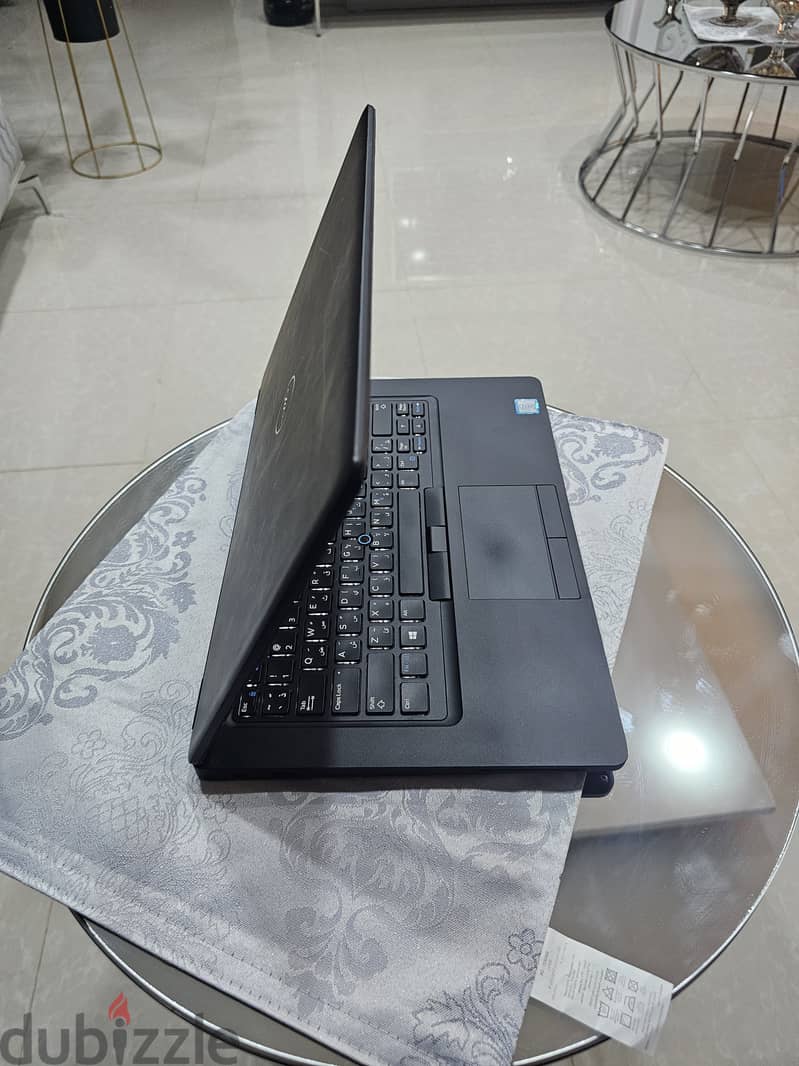 Dell laptop core i5 8th 8gb 256gb 2