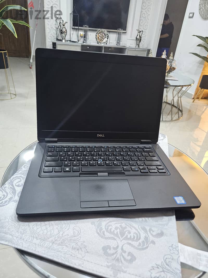 Dell laptop core i5 8th 8gb 256gb 6