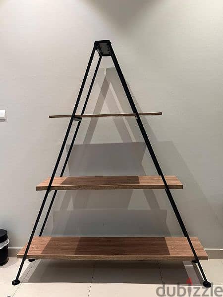 Triangle Shelf 0