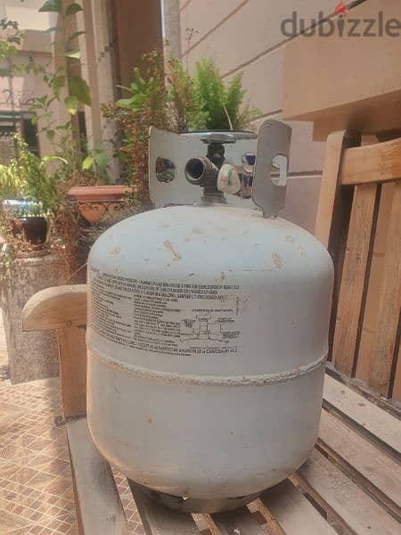 BBQ gas cylinder 0