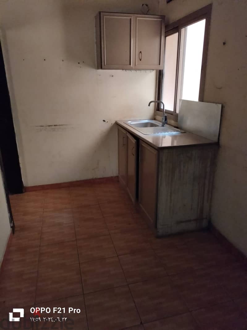 flat for rent in salmanya near to salmanya hospital 1