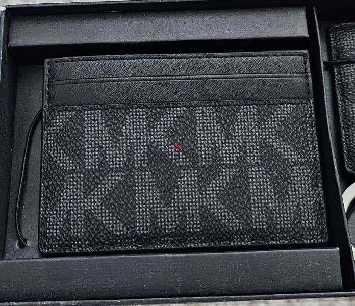 MK men card holder and car key chain 1