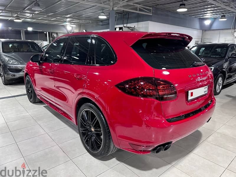 2013 Porsche Cayenne GTS 1