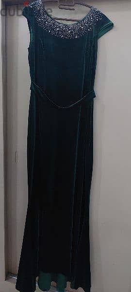 green long velvet dress 2