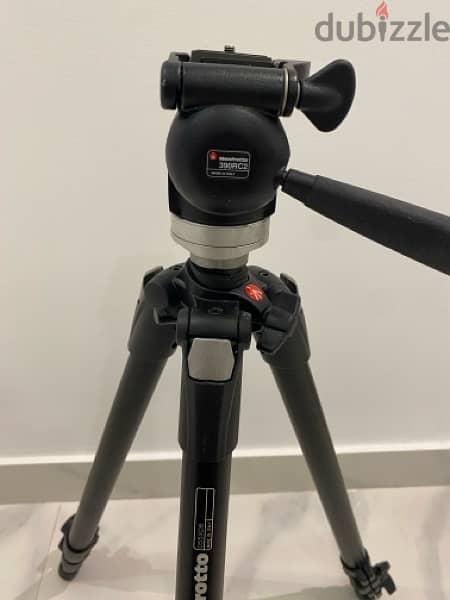 Manfrotto 055XDB tripod legs with 390RC2 pan/tilt head 1