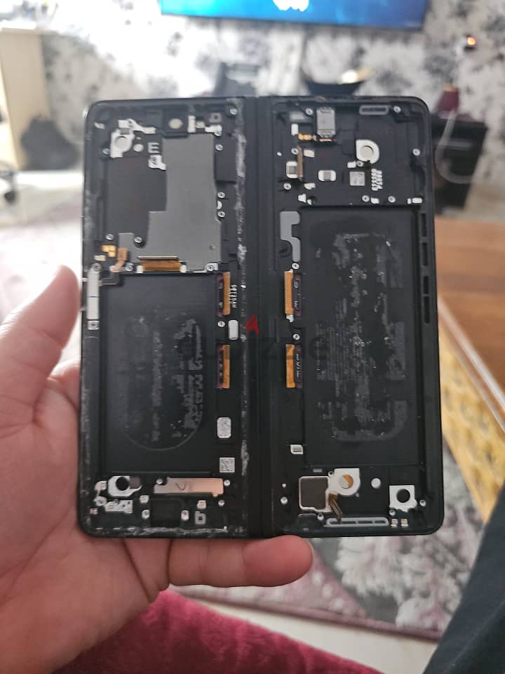 IPhone and Samsung mobile spare parts قطع غيار اصلية 7