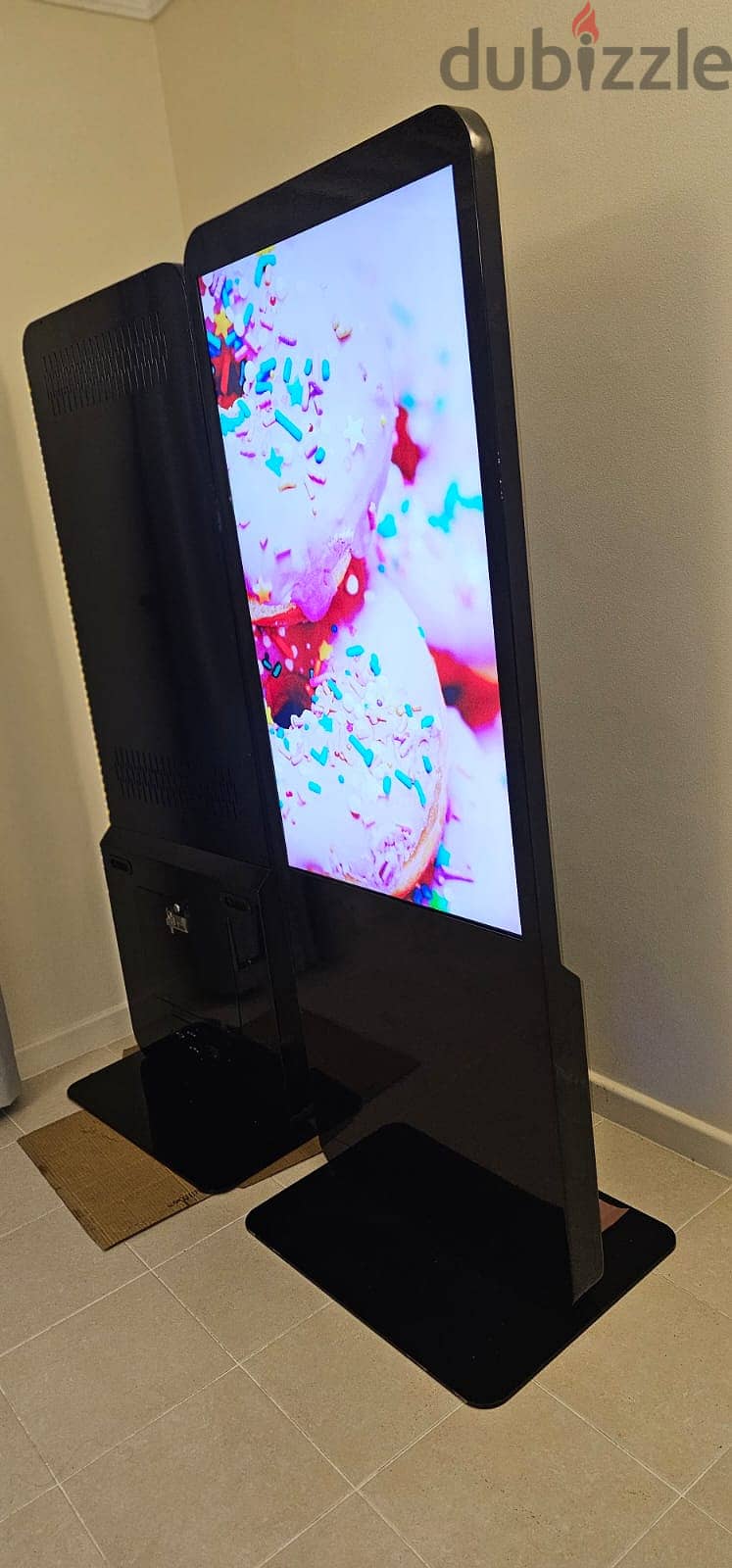 4K Digital Signage Kiosk Stand 50 inch, non touch 5