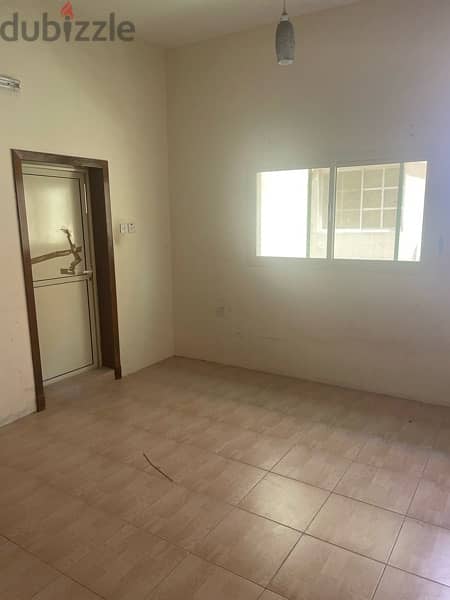 Flat for rent in sanad 3 room 3 bathroom 9