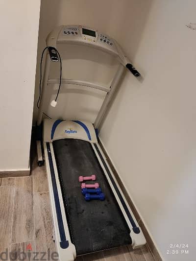 TREADMILL IN WORKING CONDITION GOOD QUALITY