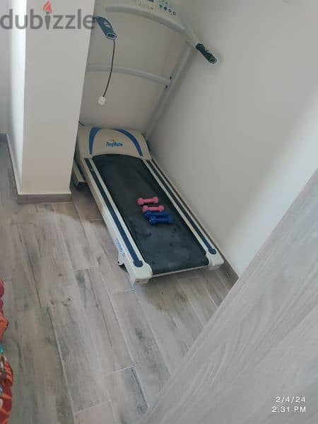 TREADMILL IN WORKING CONDITION GOOD QUALITY 2