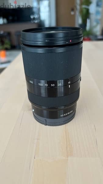 Sony 18-200mm F3.5-6.3 E-Mount Lens SEL18200LE 1