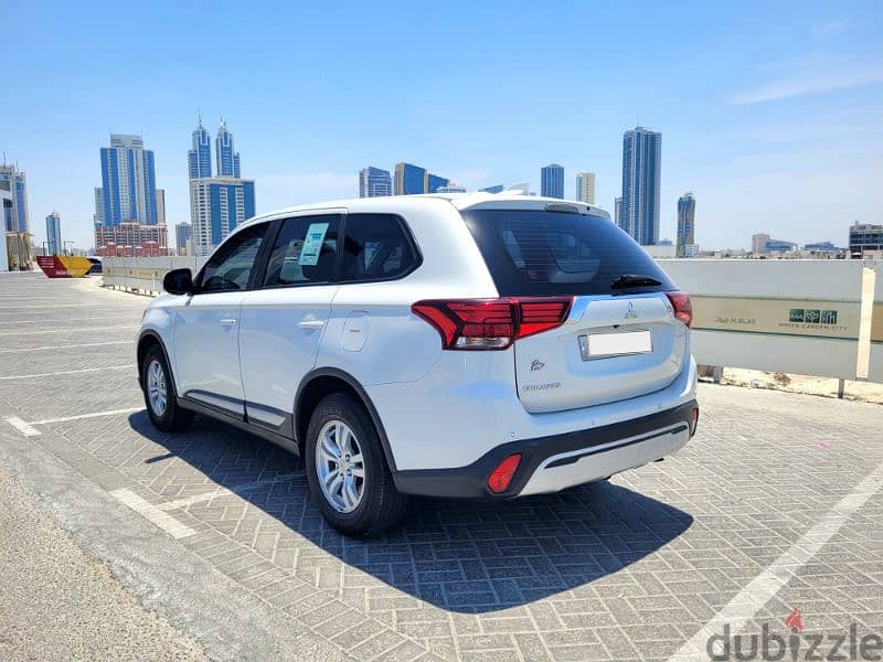 MITSUBISHI OUTLANDER 4×4 MODEL 2019 SINGLE OWNER FAMILY USED LOW KM 3