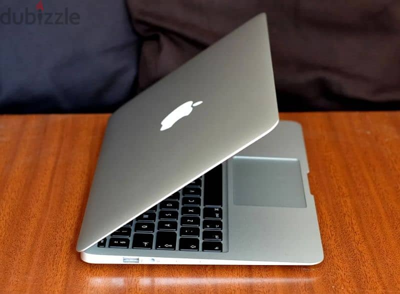 Macbook Air early 2015 0