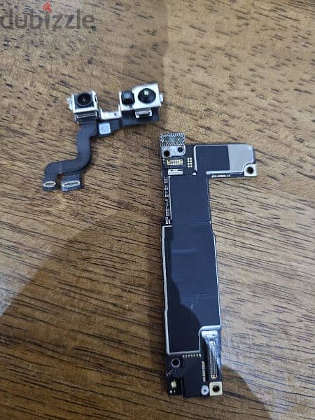 Samsung and iPhone spare parts 4