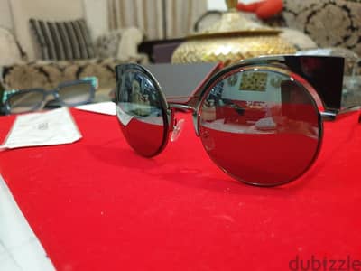 women sunglasses Fendi