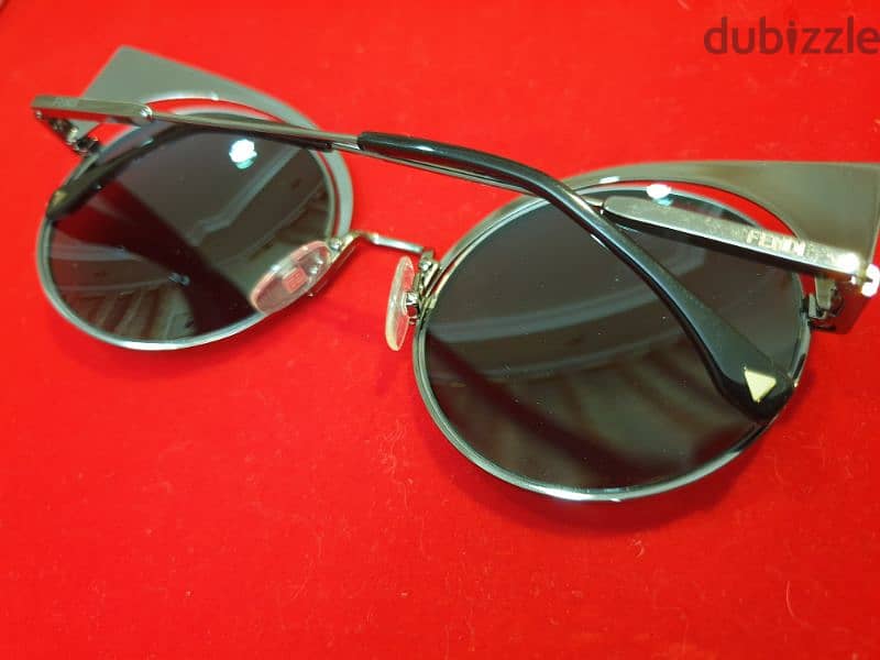 women sunglasses Fendi 3