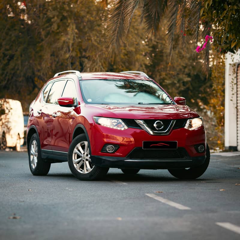 Nissan X-Trail 2015 / Good condition / Red 0