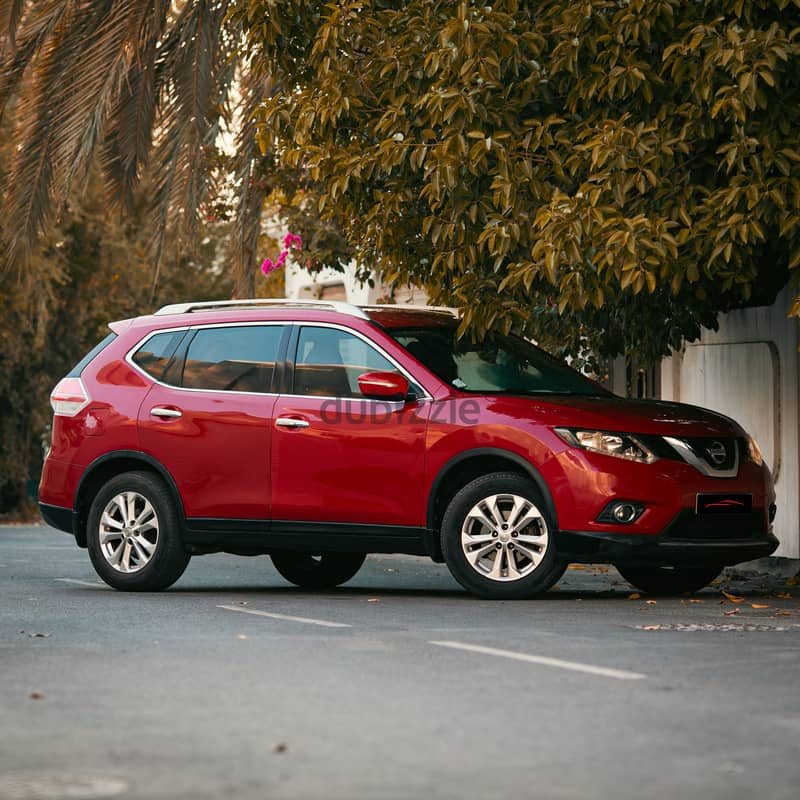 Nissan X-Trail 2015 / Good condition / Red 1