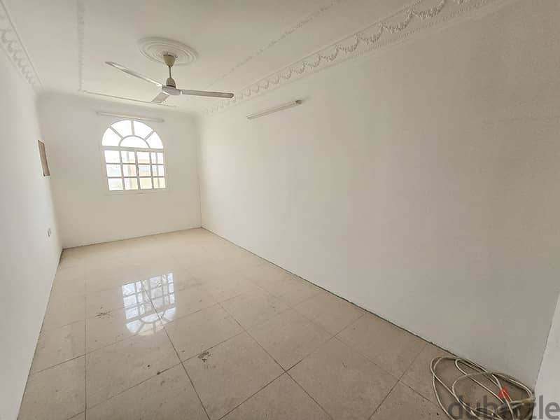 2bhk Apartment With 2 Bathroom In Jidhafs 1