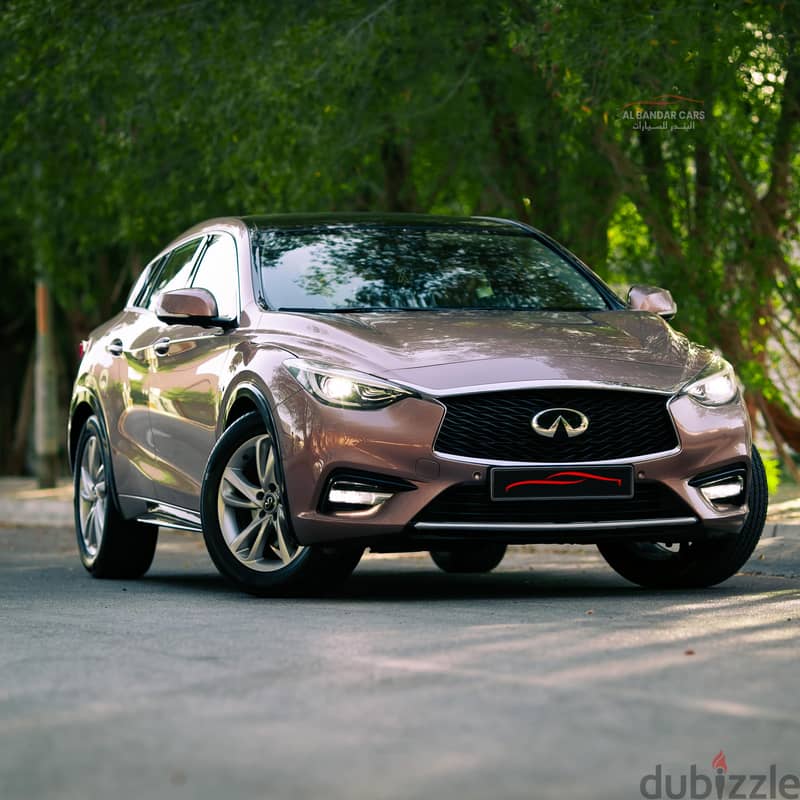 Infiniti Q30 2017 / RoseGold / Good condition 5