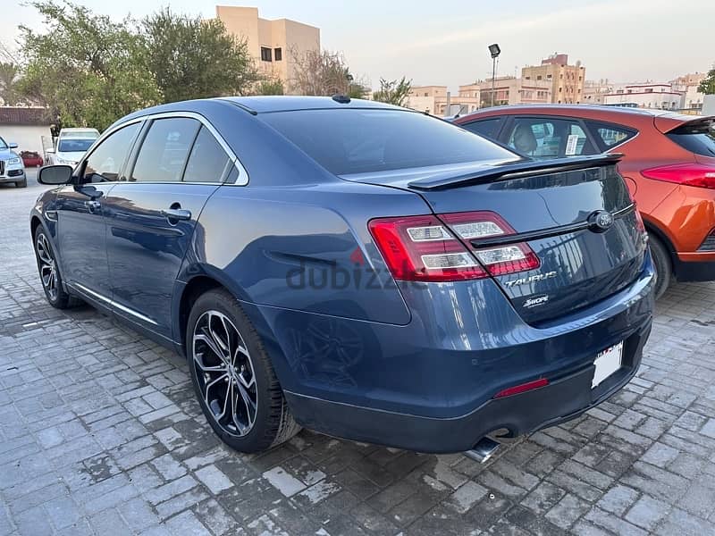 2019 Ford Taurus SHO 1