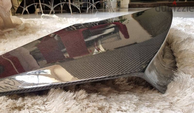 GTR R35 CARBON FIBER TRUNK 4