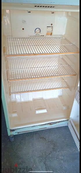 Fridge for sale in good condition, with installation and warranty 2