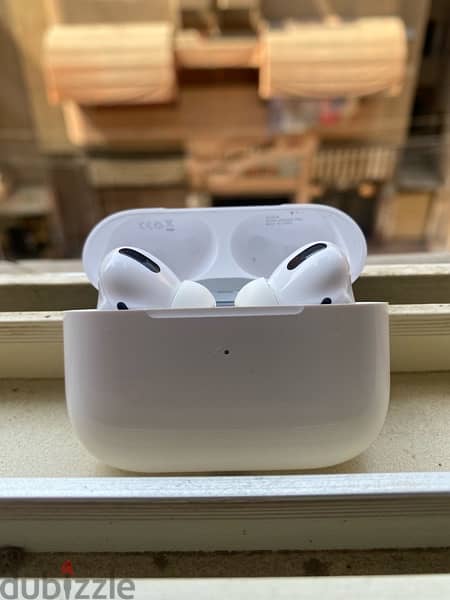 AirPods Pro Headset Compatible with iPhone and Android -Semi original 0