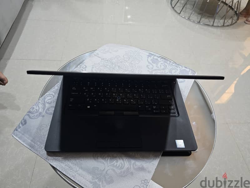 Dell laptop core i5 8th 8gb 256gb 5