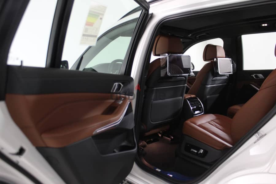 BMW X7 2022 11