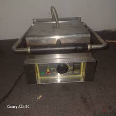 sandwich machine electricity